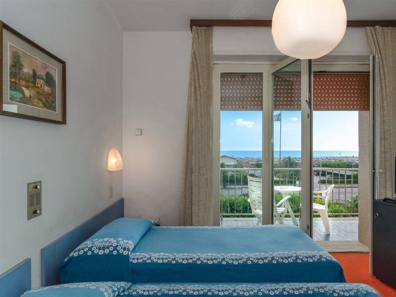Hotel Brasilia Marina di Pietrasanta Exterior foto